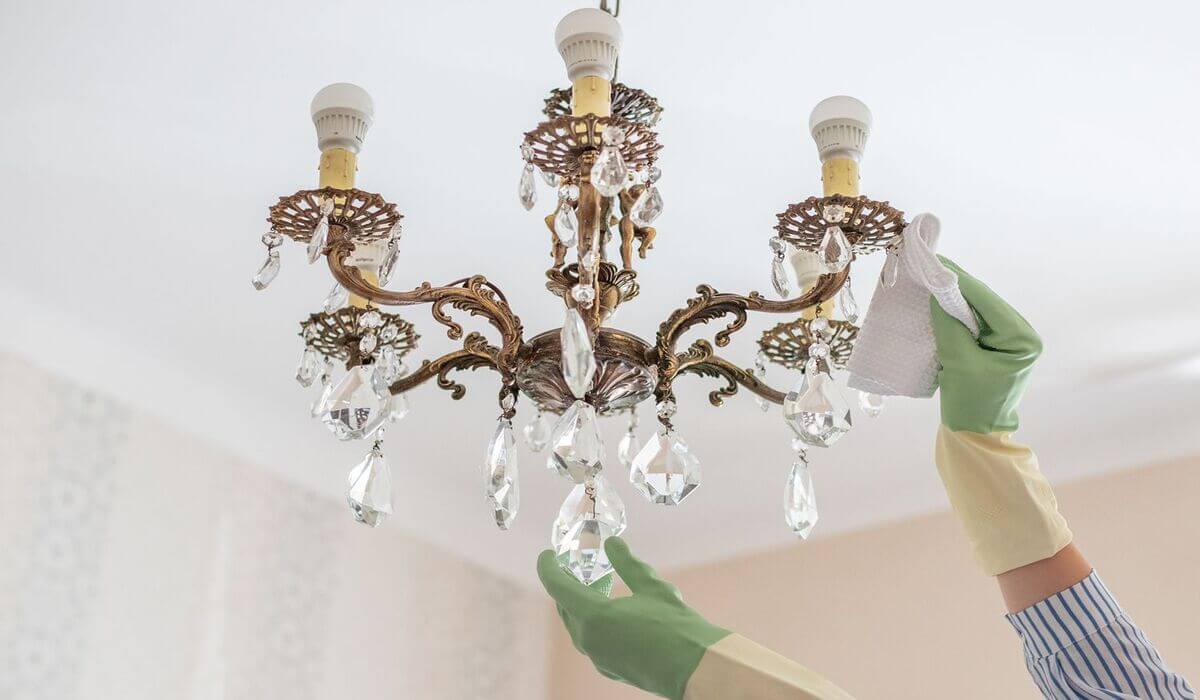 Maintenance of crystal and glass chandelier