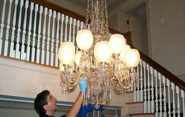 Tips for Maintaining a Chandelier