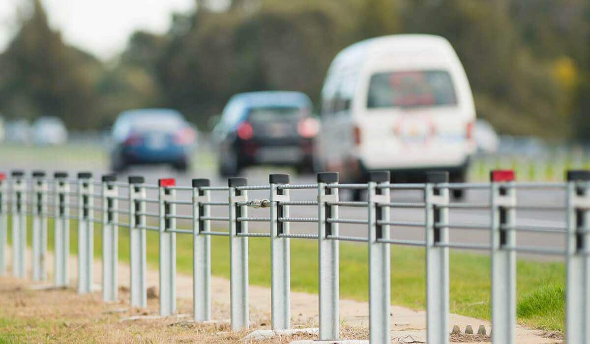 Road safety barriers: types and comparisons